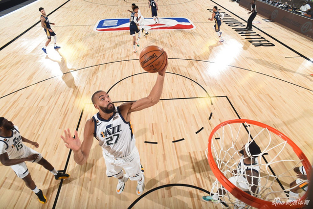 手制造巨大 手制造巨大