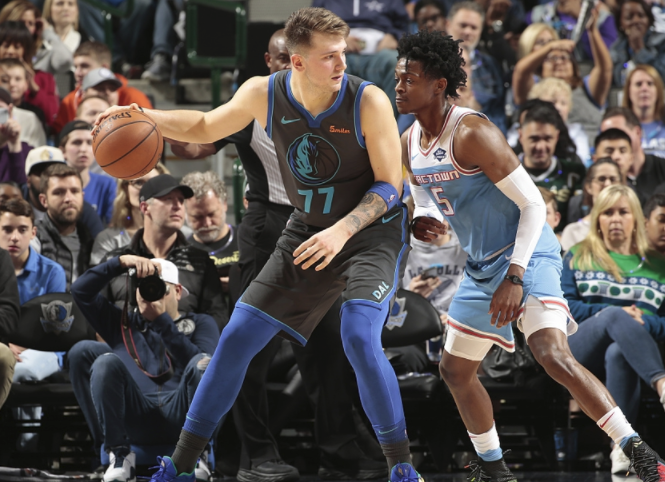 拍和球台的 拍和球台的