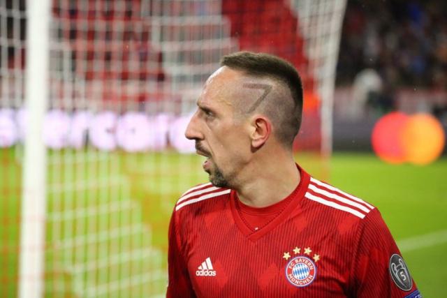 撞墙制造了 撞墙制造了