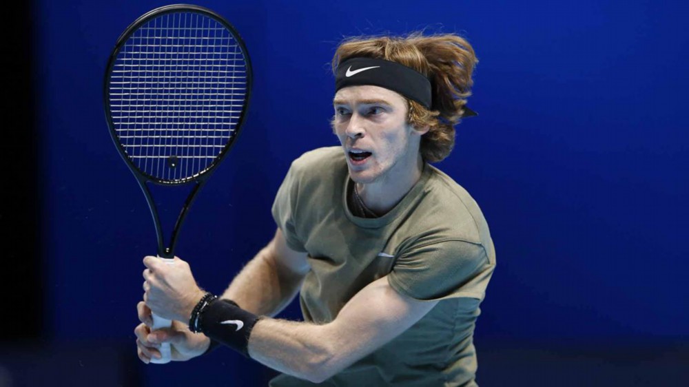 降低失误并 降低失误并